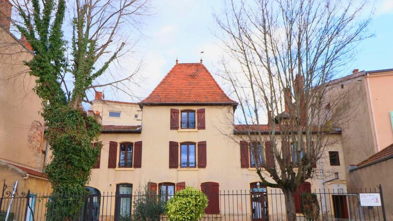 Appartement Charmant A Roanne Terrasse Exterior photo